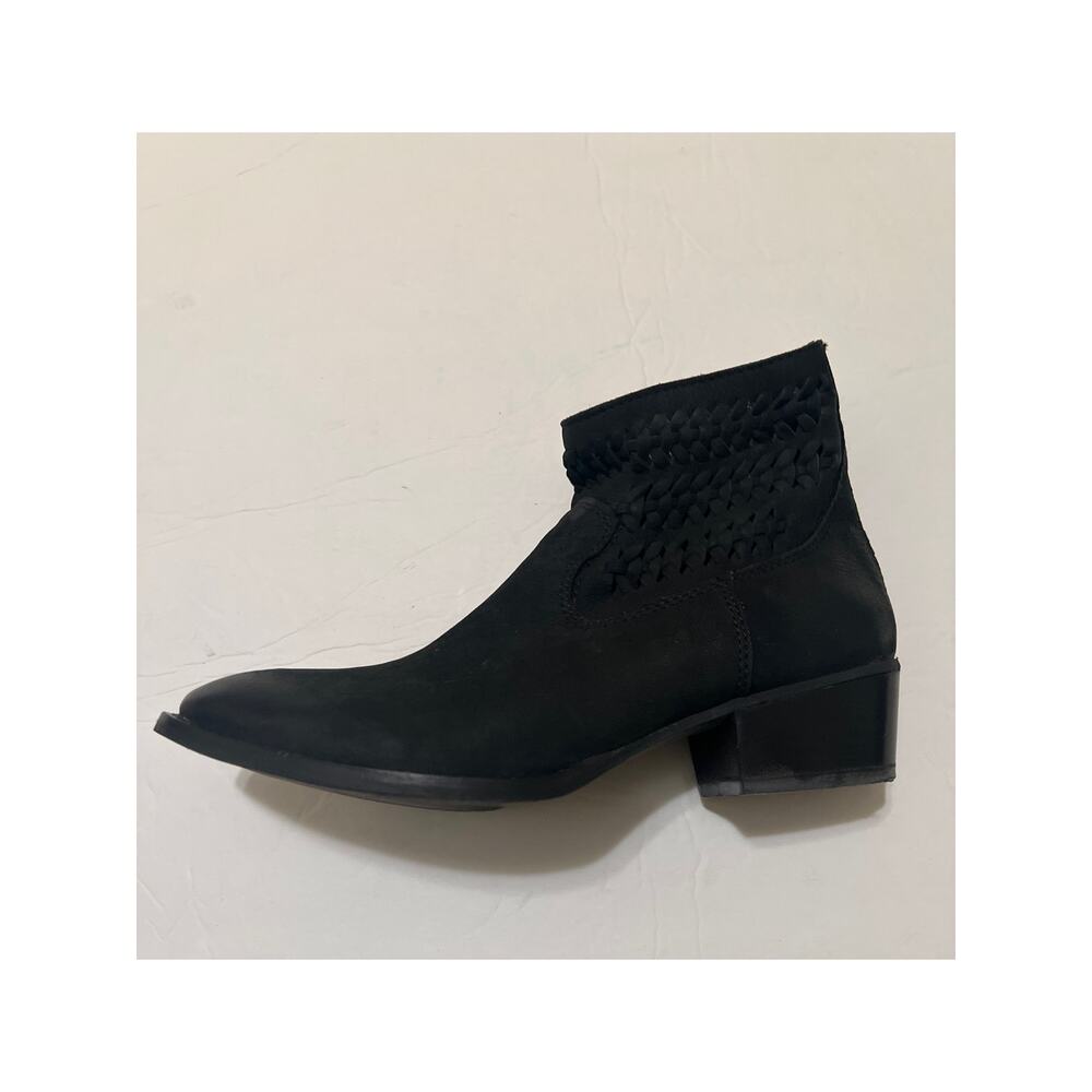 Very Volatile Leather Braided Distressed Zip Up Black Booties 8.5 - Picture 6 of 10